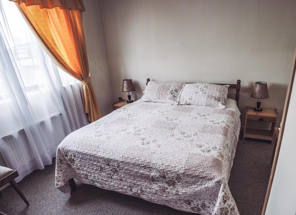 Hostal Joshiken Punta Arenas Dış mekan fotoğraf