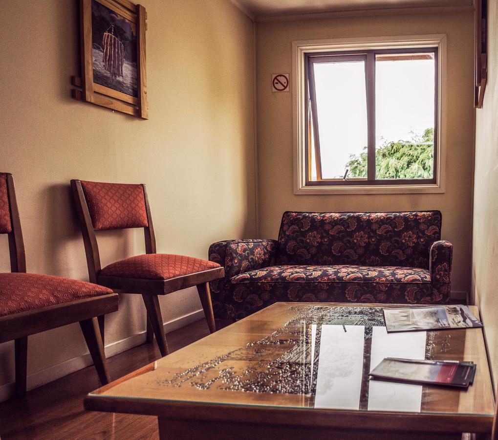 Hostal Joshiken Punta Arenas Dış mekan fotoğraf